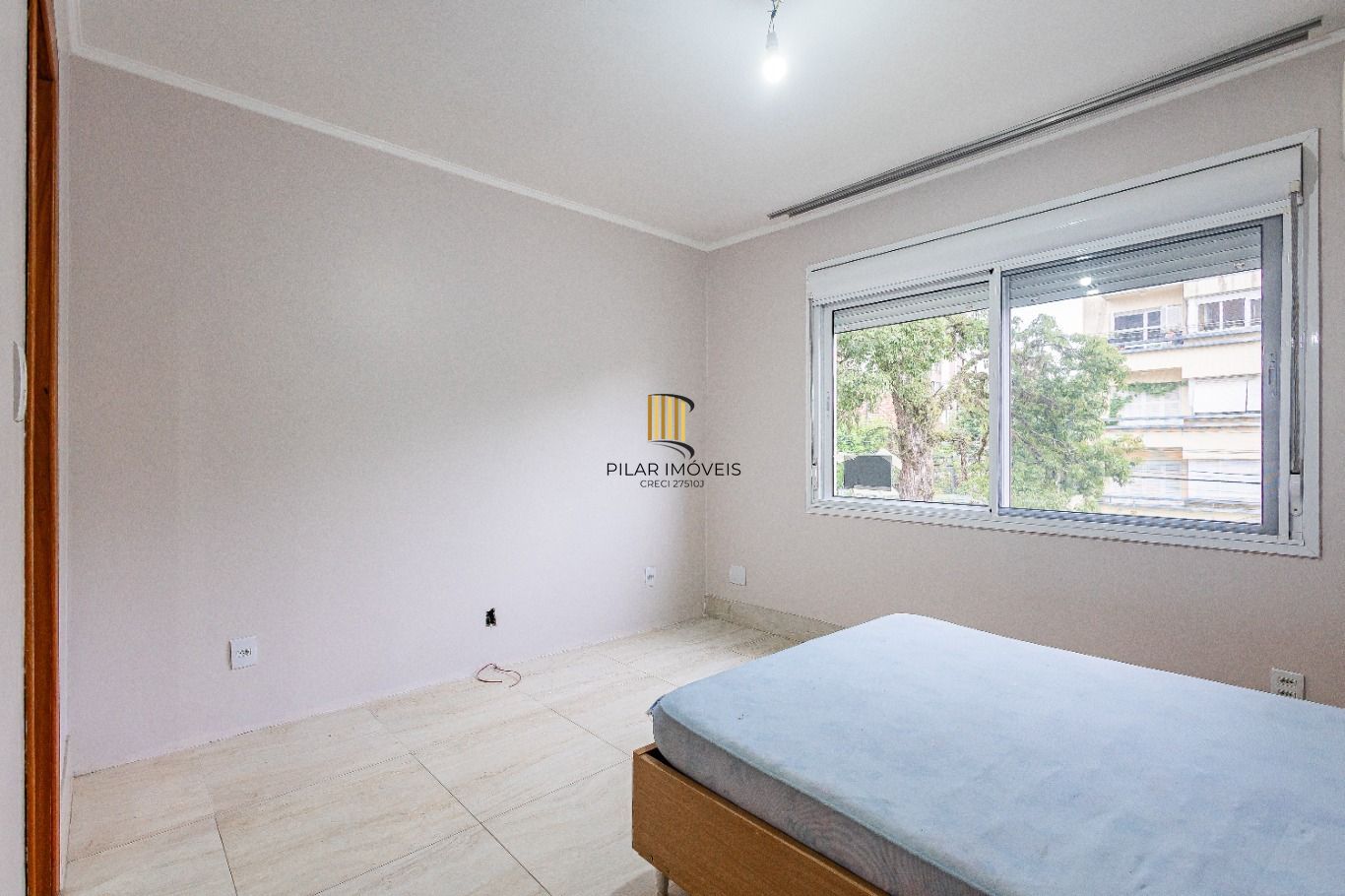 Apartamento à venda com 3 quartos 105m² no Bairro Petrópolis