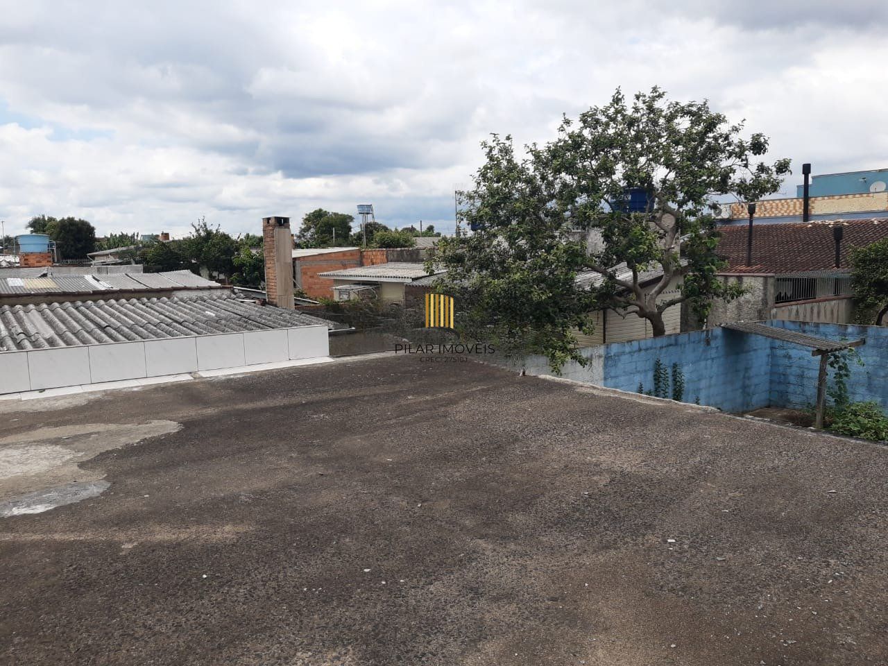 Casa de 2 Quartos e 2  vagas de garagem no Parque Granja em Cachoeirinha.