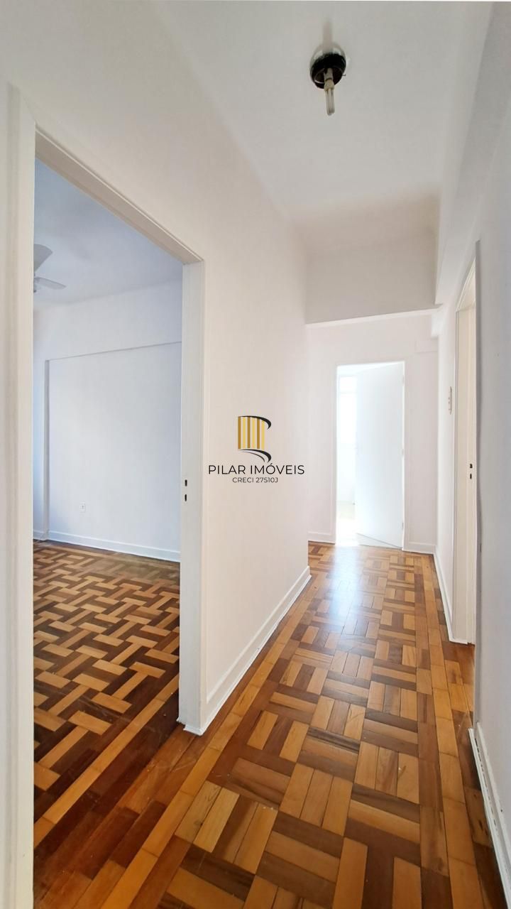 Apartamento 3 Dormitórios, 123m², Último Andar com Vista para o Guaíba