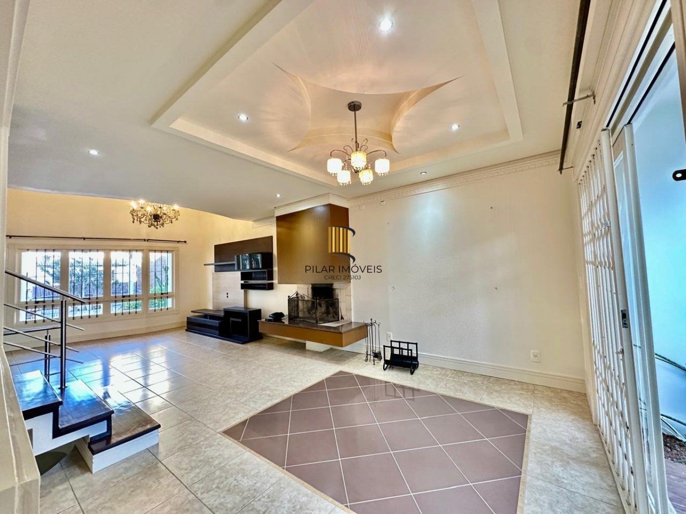 Casa de 3 dormitórios, 2 vagas de garagem em Canoas