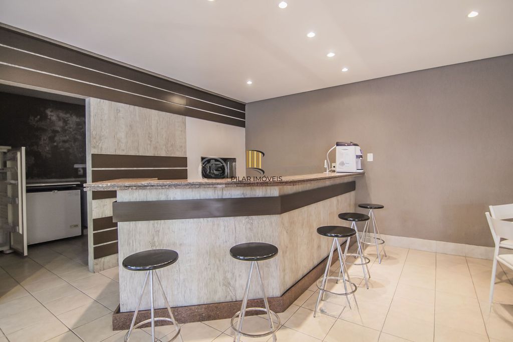 Casa em Condomínio com 5 quartos e 390m² à venda em Boa Vista, Porto Alegre.