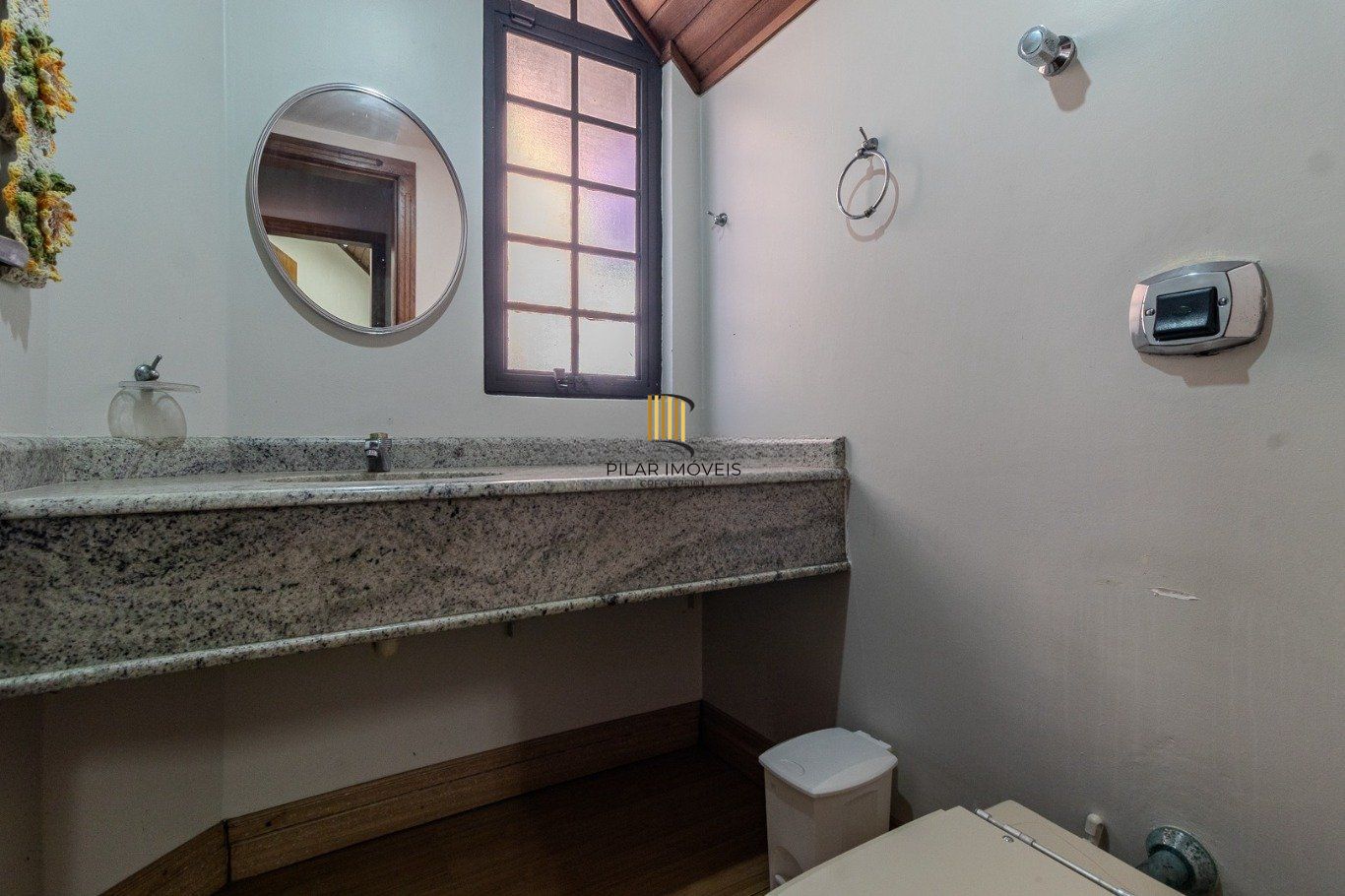 Casa com 3 quartos, vaga, piscina, Juncker e com patio no Jardim Planalto