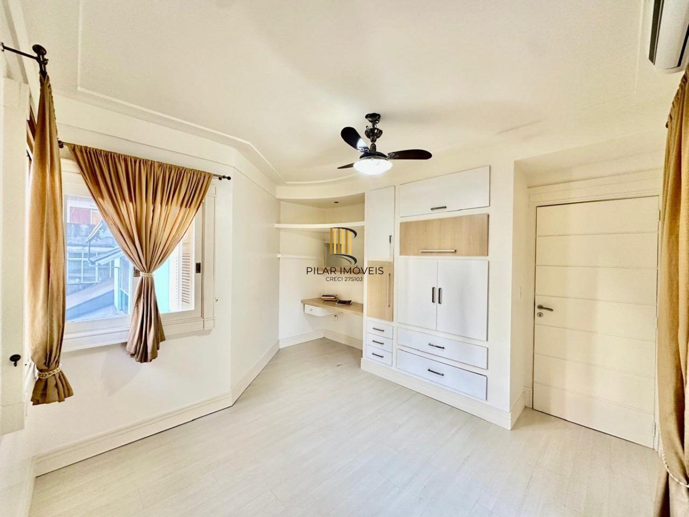 Casa de 3 dormitórios, 2 vagas de garagem em Canoas