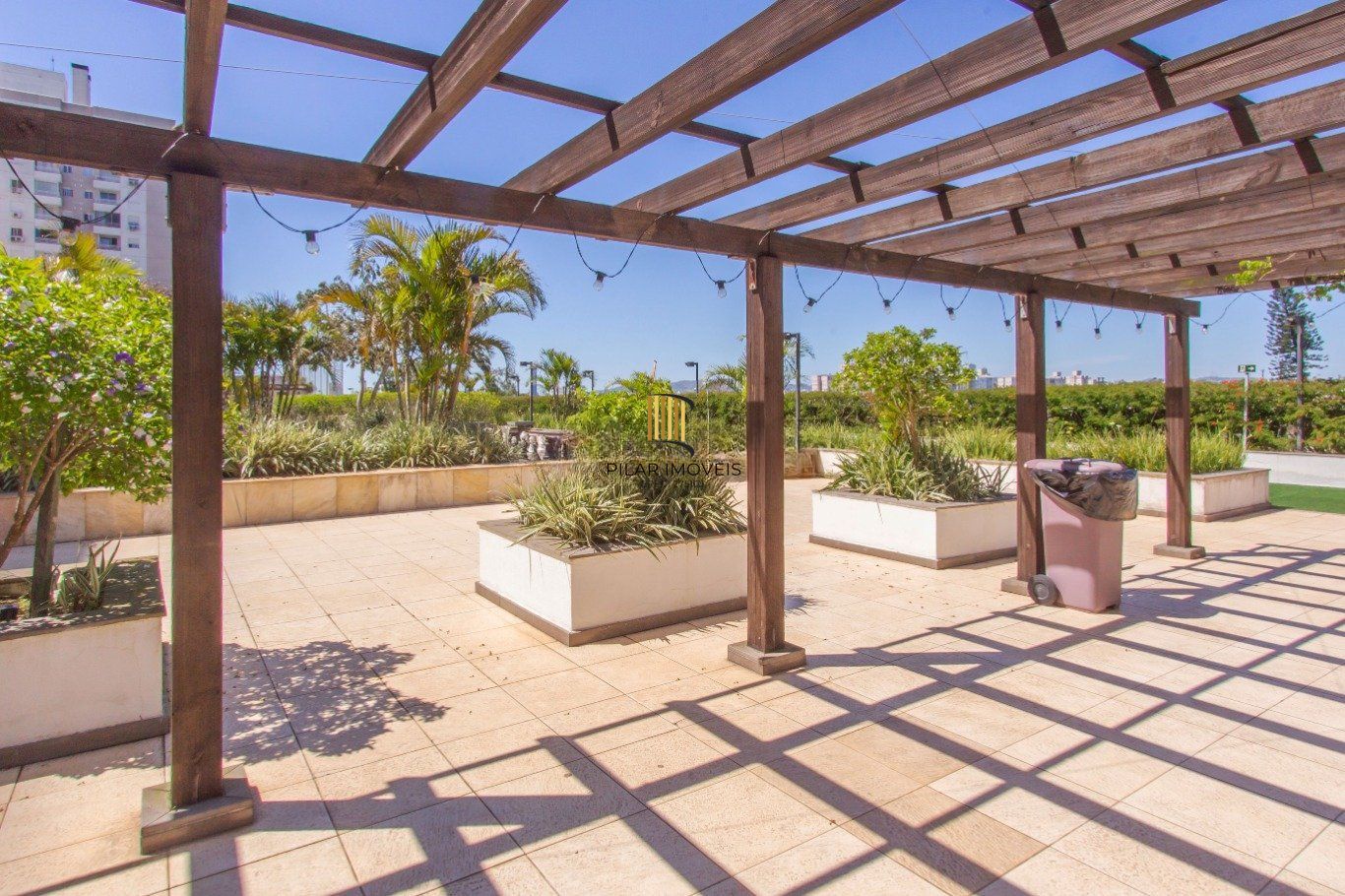 Apartamento 75m²,  3 dormitórios, 1 vaga à venda Rua Airton Ferreira da Silva.