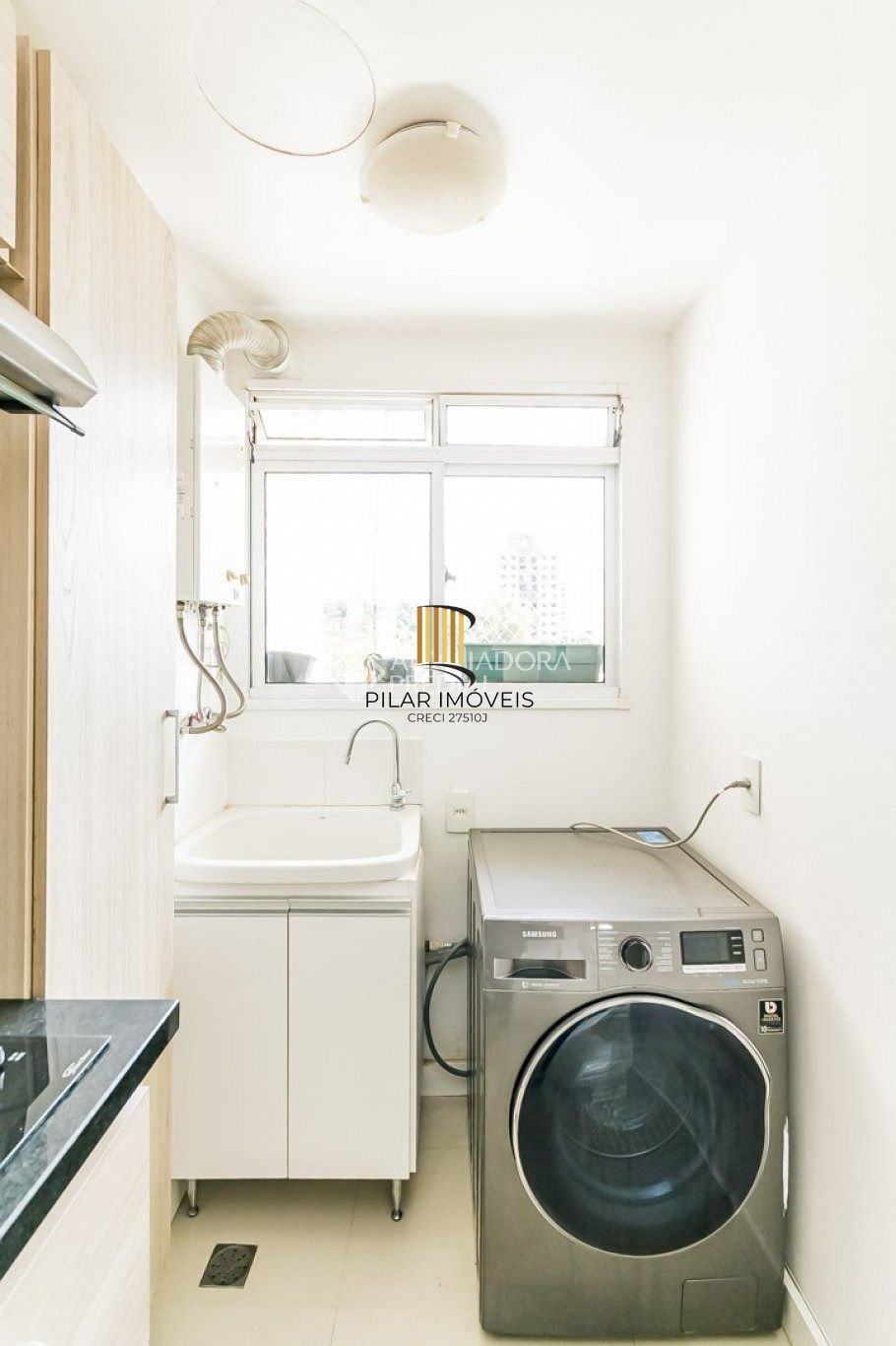 Apartamento 2 Dormitórios 57m² no bairro Morro Santana