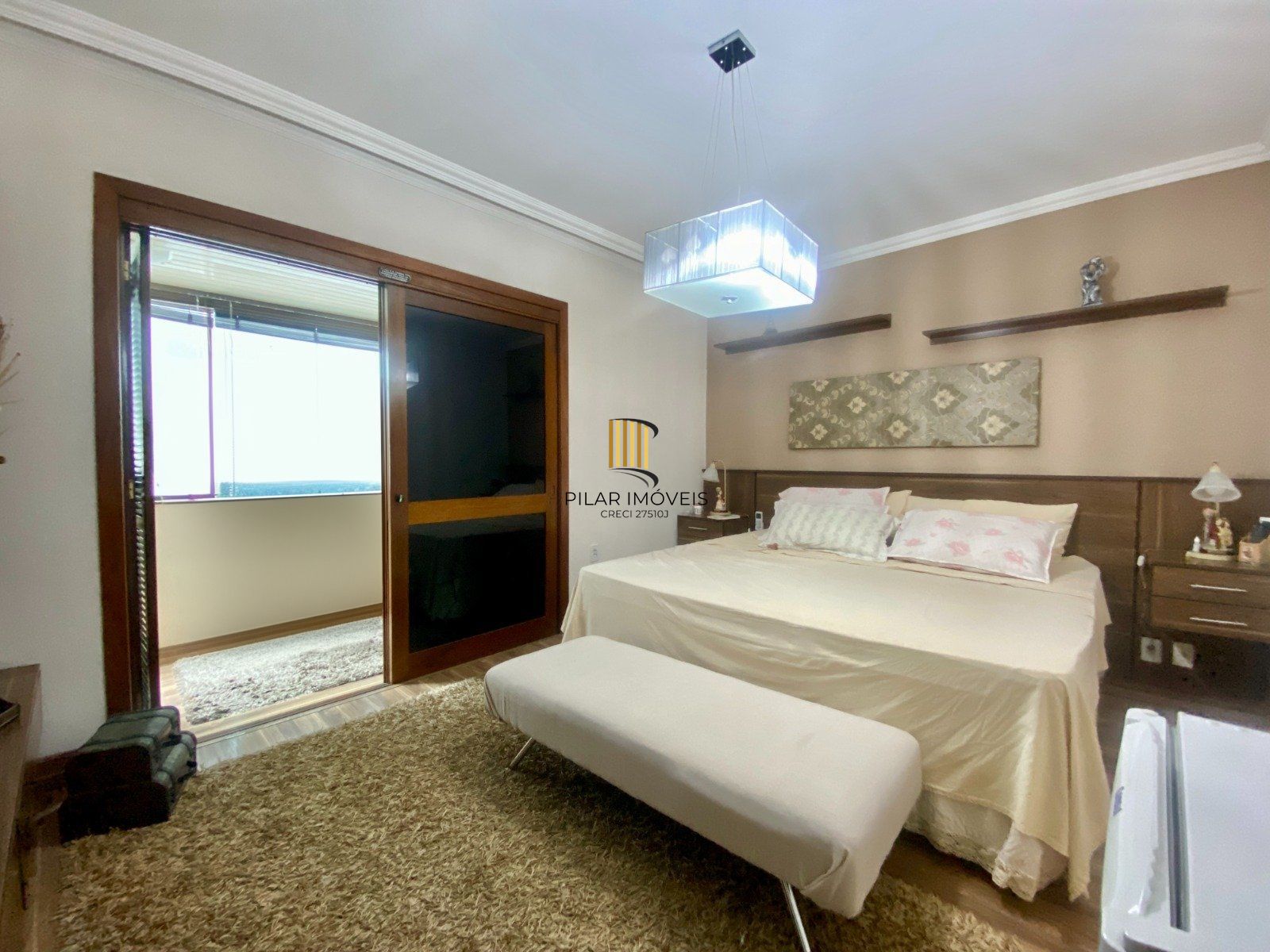 Apartamento com 3 quartos, 2 vagas e elevador no Bairro Vila Ipiranga