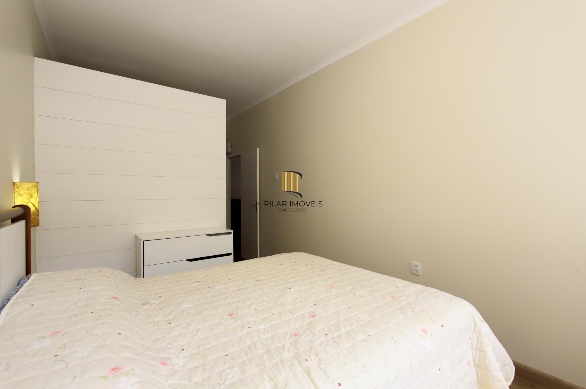 Casa de 4 quartos, 3 banheiros, 3 vagas no bairro Rio Branco