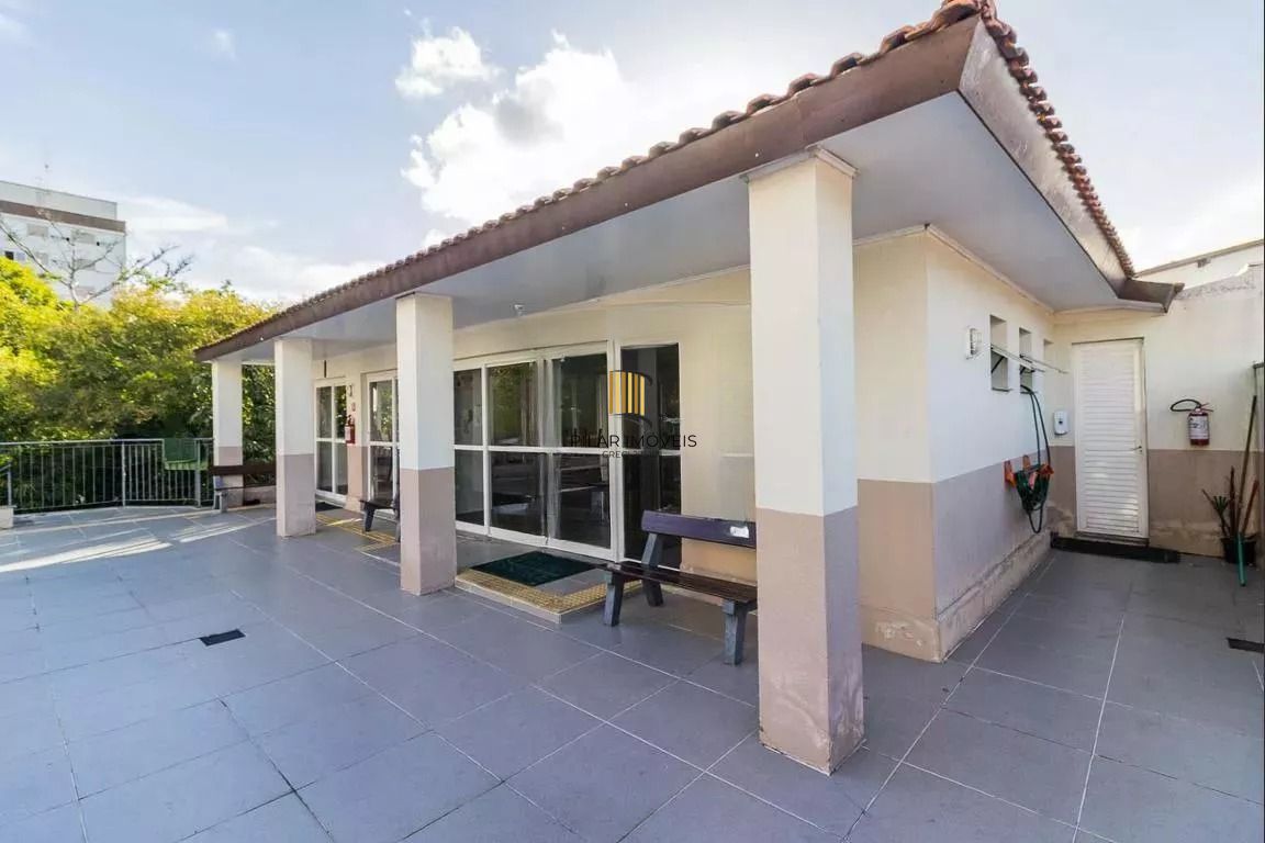 Apartamento à venda com 2 quartos 49 m²