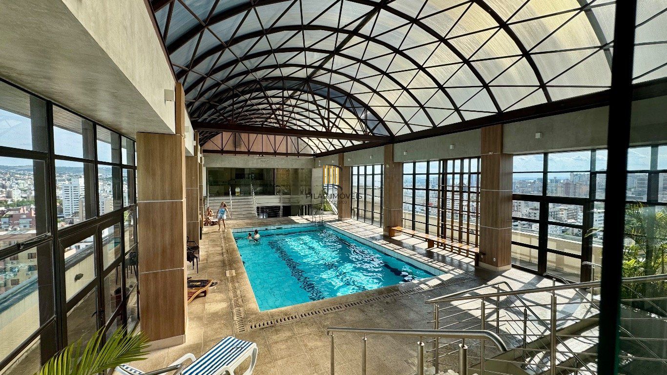 Apartamento de 1 quarto, sacada, 1 vaga, elevador no bairro Independência