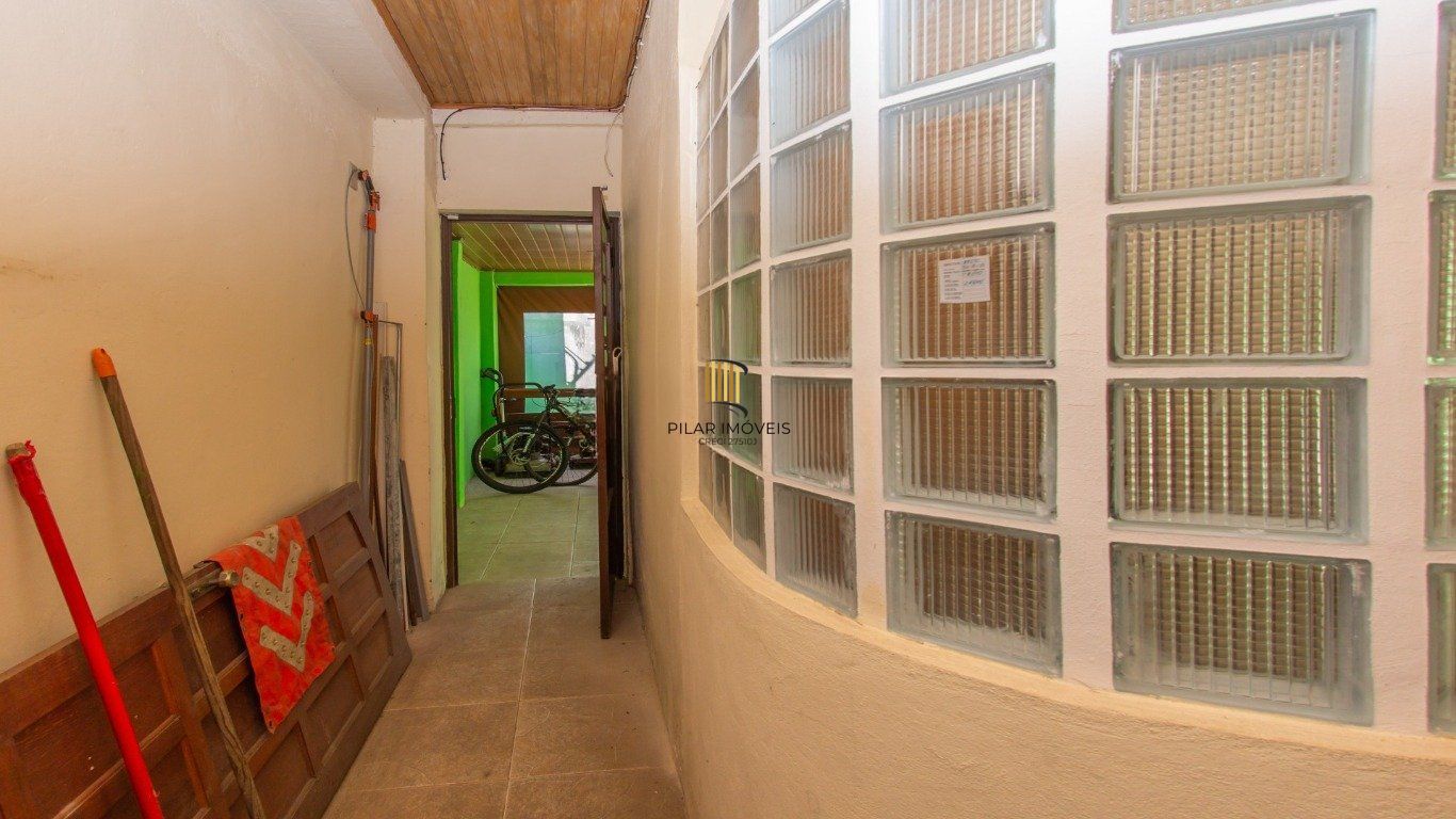 Casa 3 Dorm com Suíte e 4 Vagas no Jardim do Salso Próx PUCRS