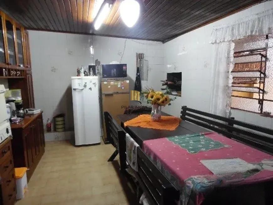Excelente imóvel com terreno amplo à venda no Jardim Itu – Porto Alegre