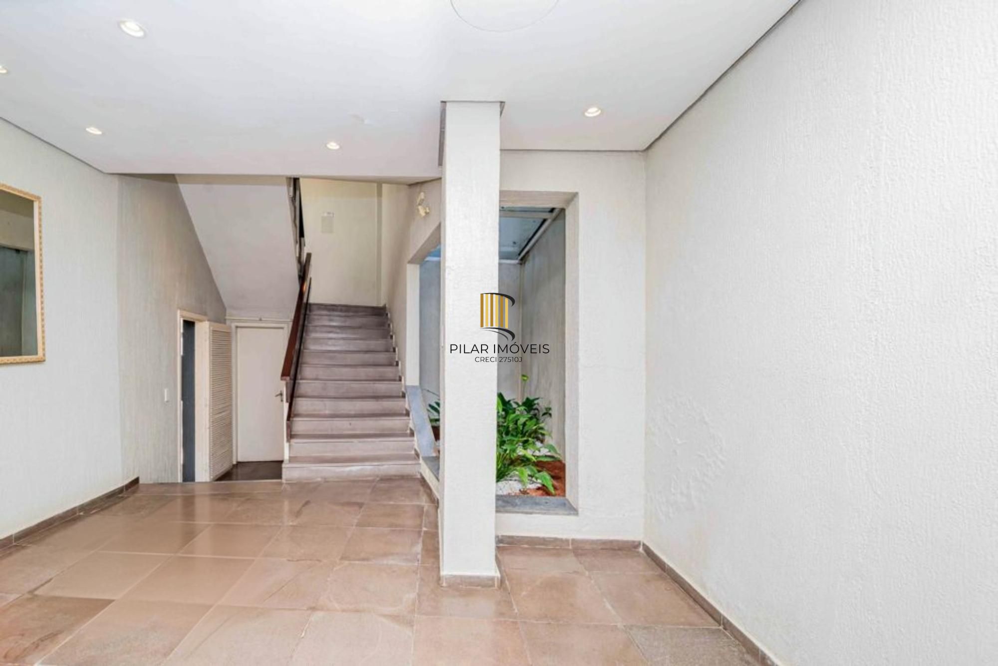 Apartamento garden com 2 quartos e 110m² à venda em Mont'serrat,