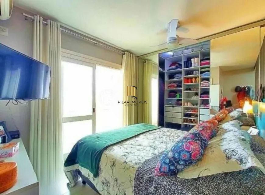 Casa 3 dormitórios no bairro Mário Quintana