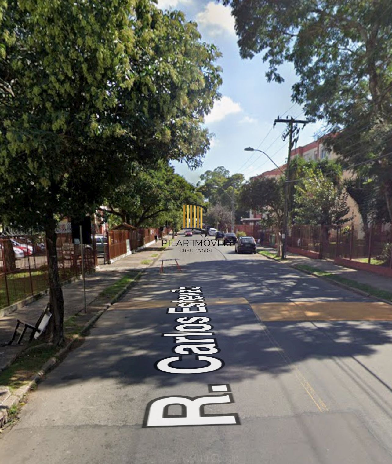 Apto 2d andar térreo na Rua Carlos Estevão Jardim Leopoldina