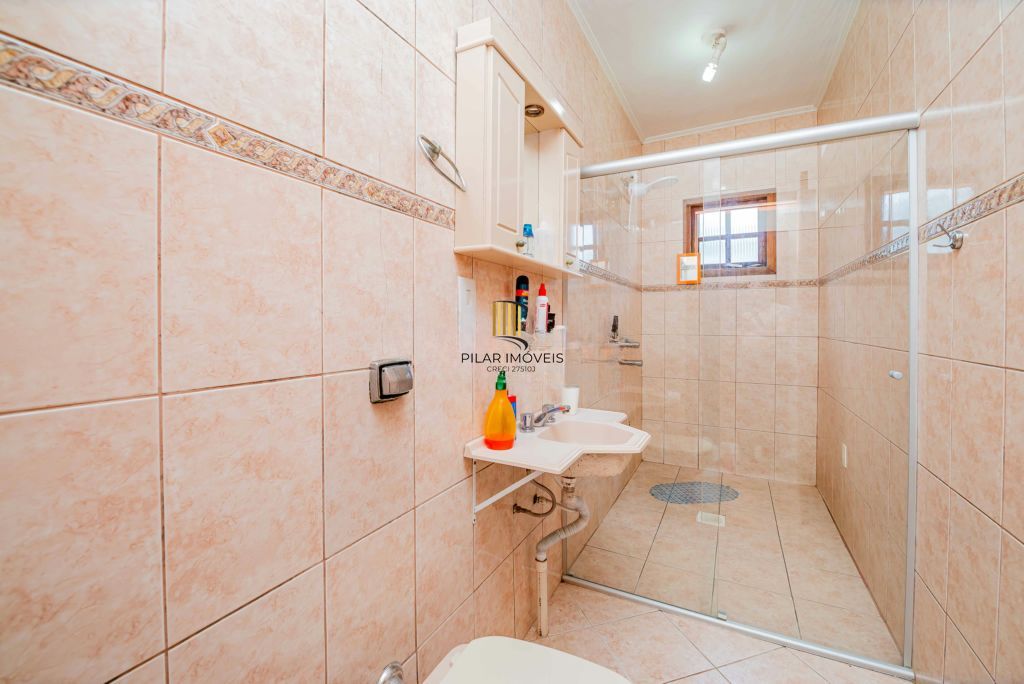 Casa com 3 quartos e 4 vagas à venda em Vila Nova