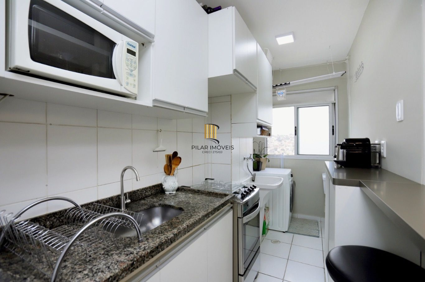 Apartamento com 2 quartos e 48m² à venda em Glória.