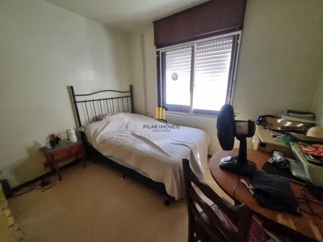 Apartamento de 3 dormitórios no bairro Menino Deus em Porto Alegre.