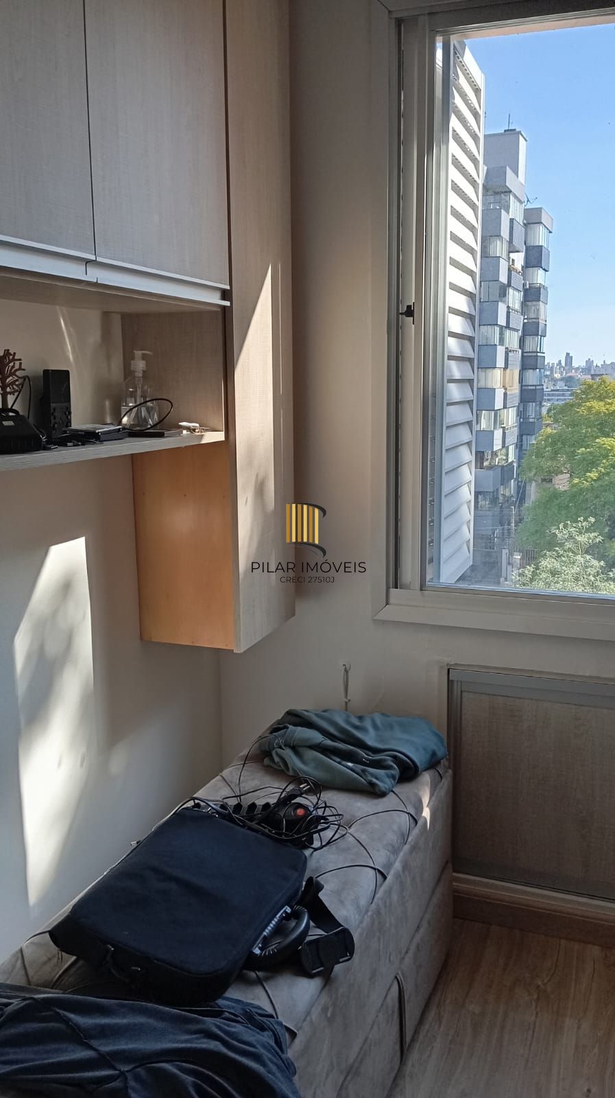 Apartamento térreo com 3 dormitórios e 2 vagas no Bairro Cristo Redentor