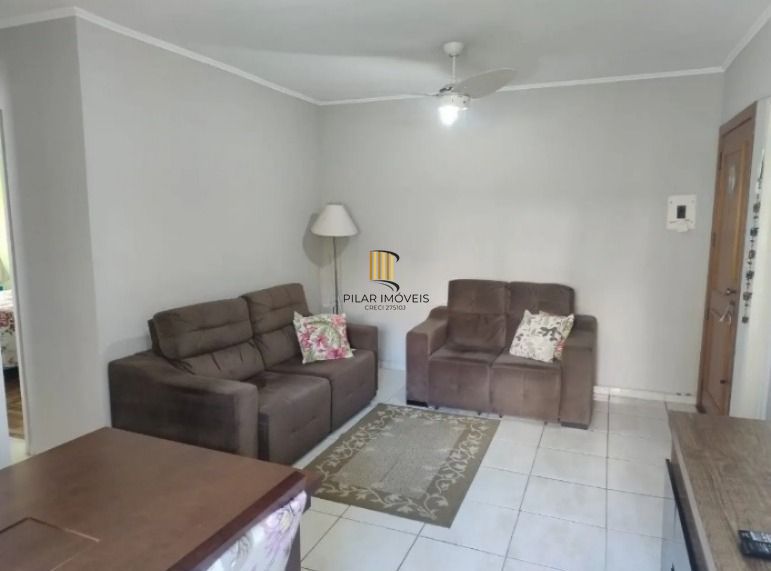Apartamento de 2 dormitórios com 1 vaga de garagem no bairro Passo da Areia