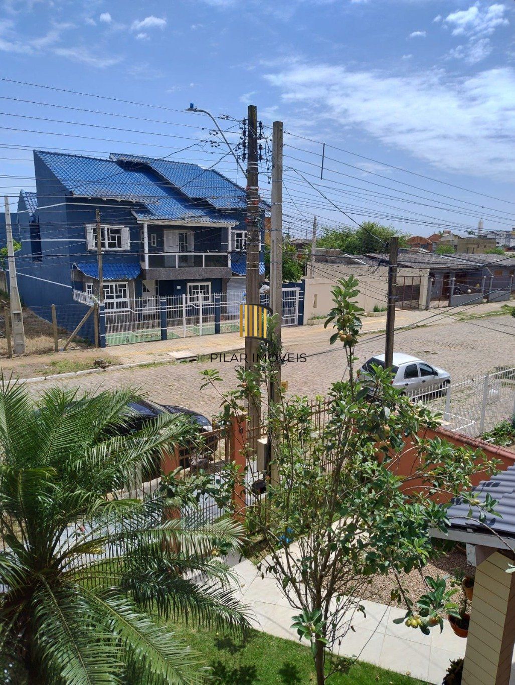 Casa com 3 dormitorios, 1 suíte e com 1 vaga de garagem coberta em Canoas.