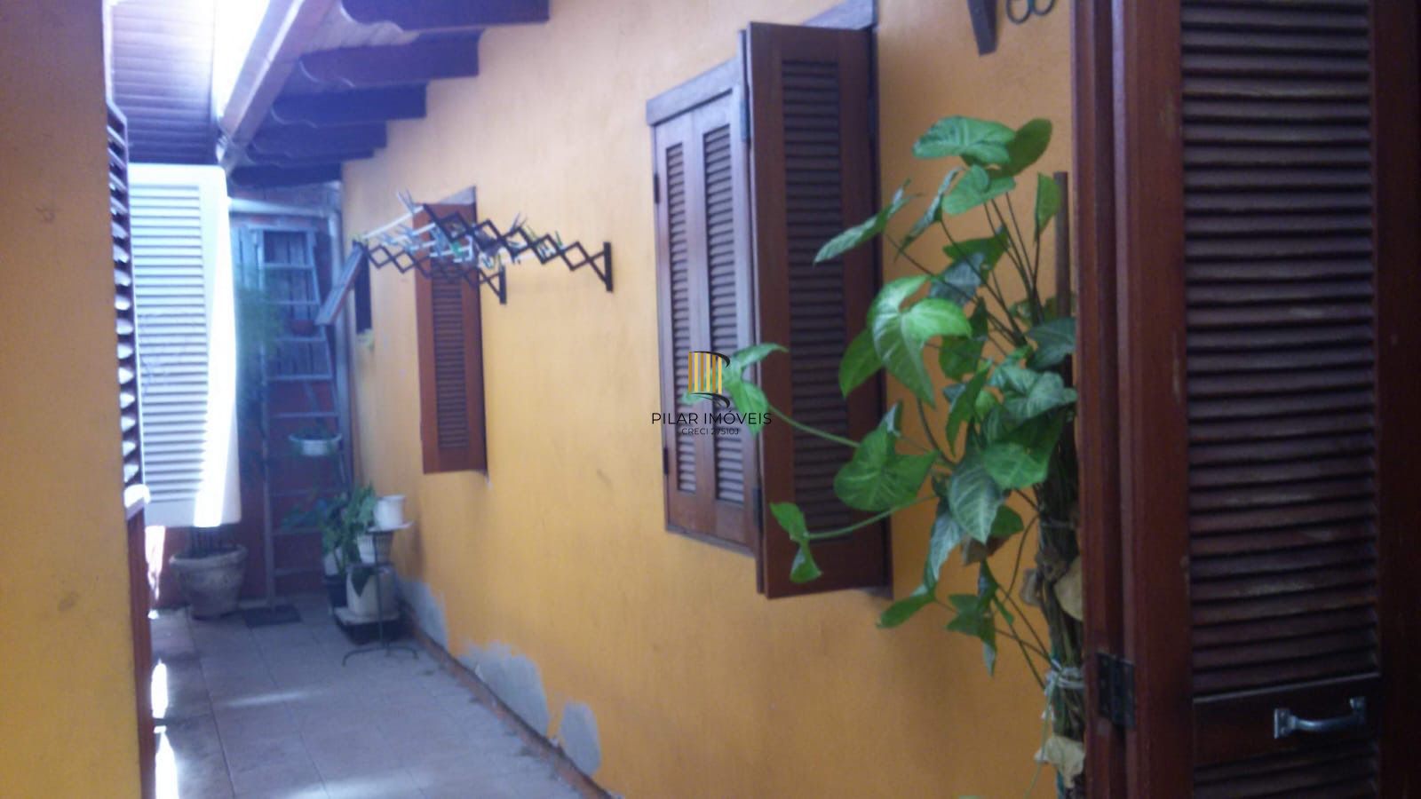 Casa com 3 dormitórios em Cachoeirinha - Pilar Imóveis