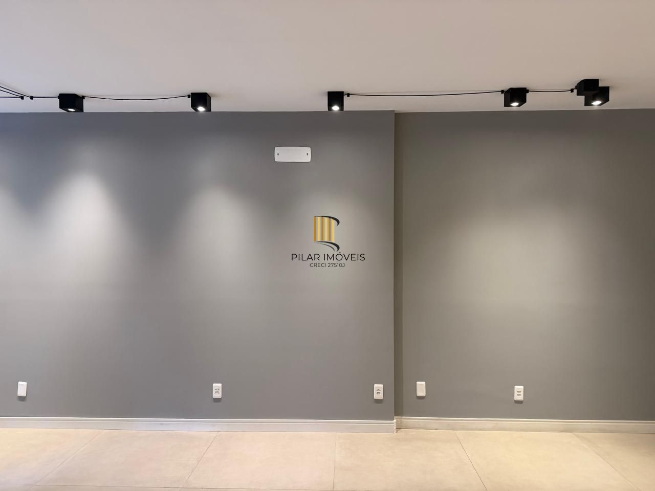 Apartamento 3 Dormitórios Reformado no Centro Histórico