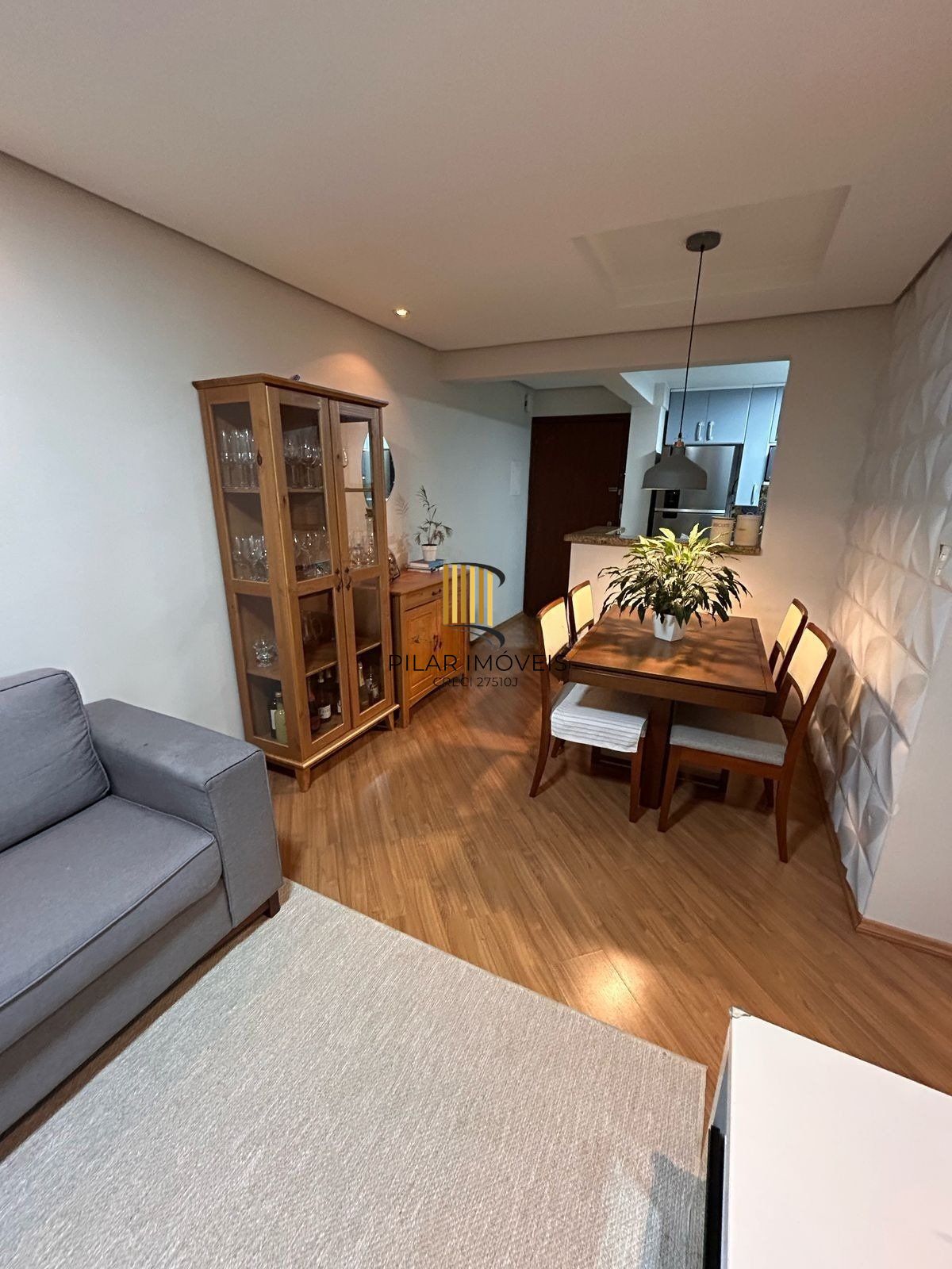 Apartamento à venda com 2 quartos e 55m² no bairro Cristal