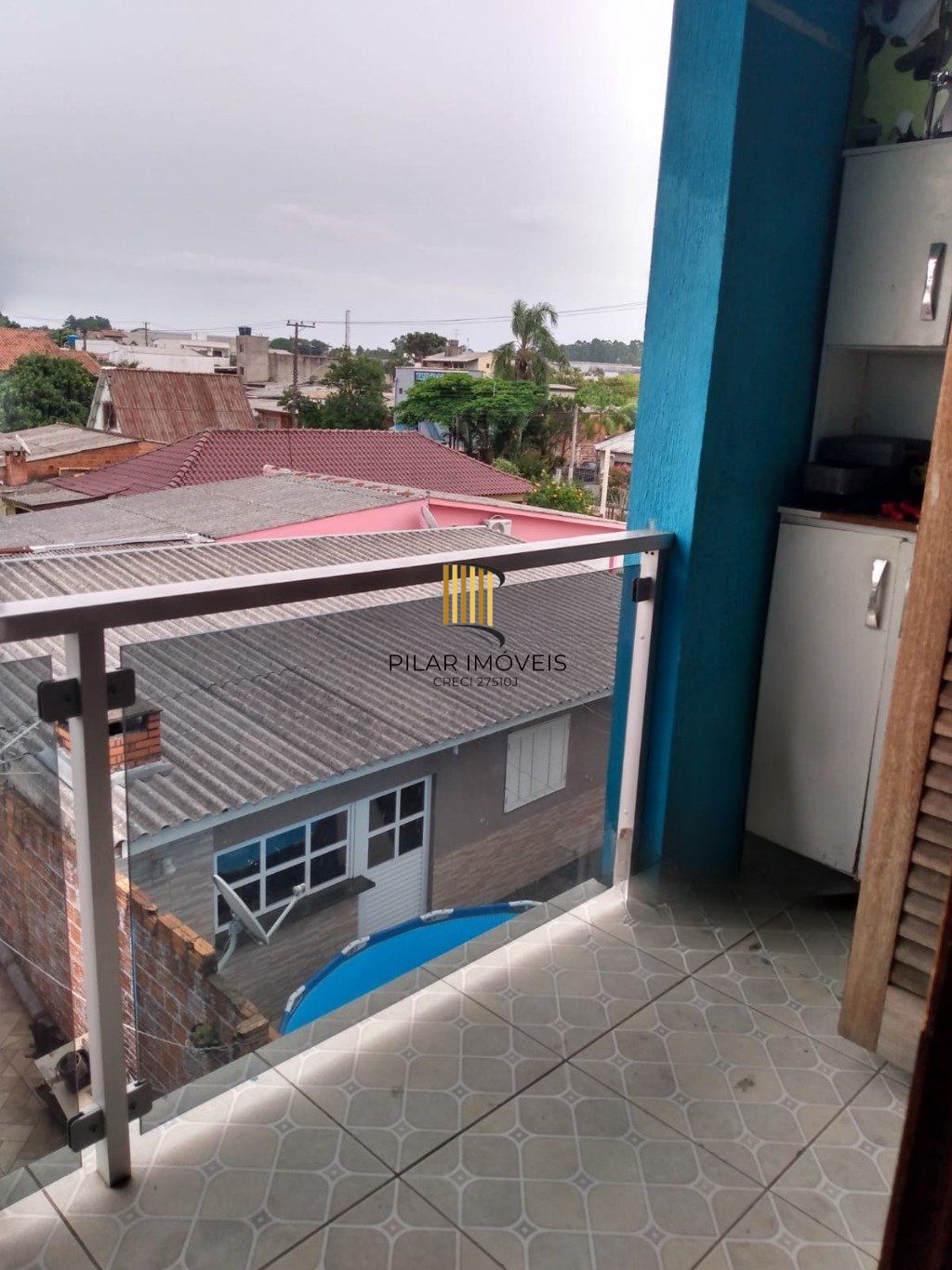 Casa com 3 dormitórios e 3 vagas de garagem em  Cachoeirinha.