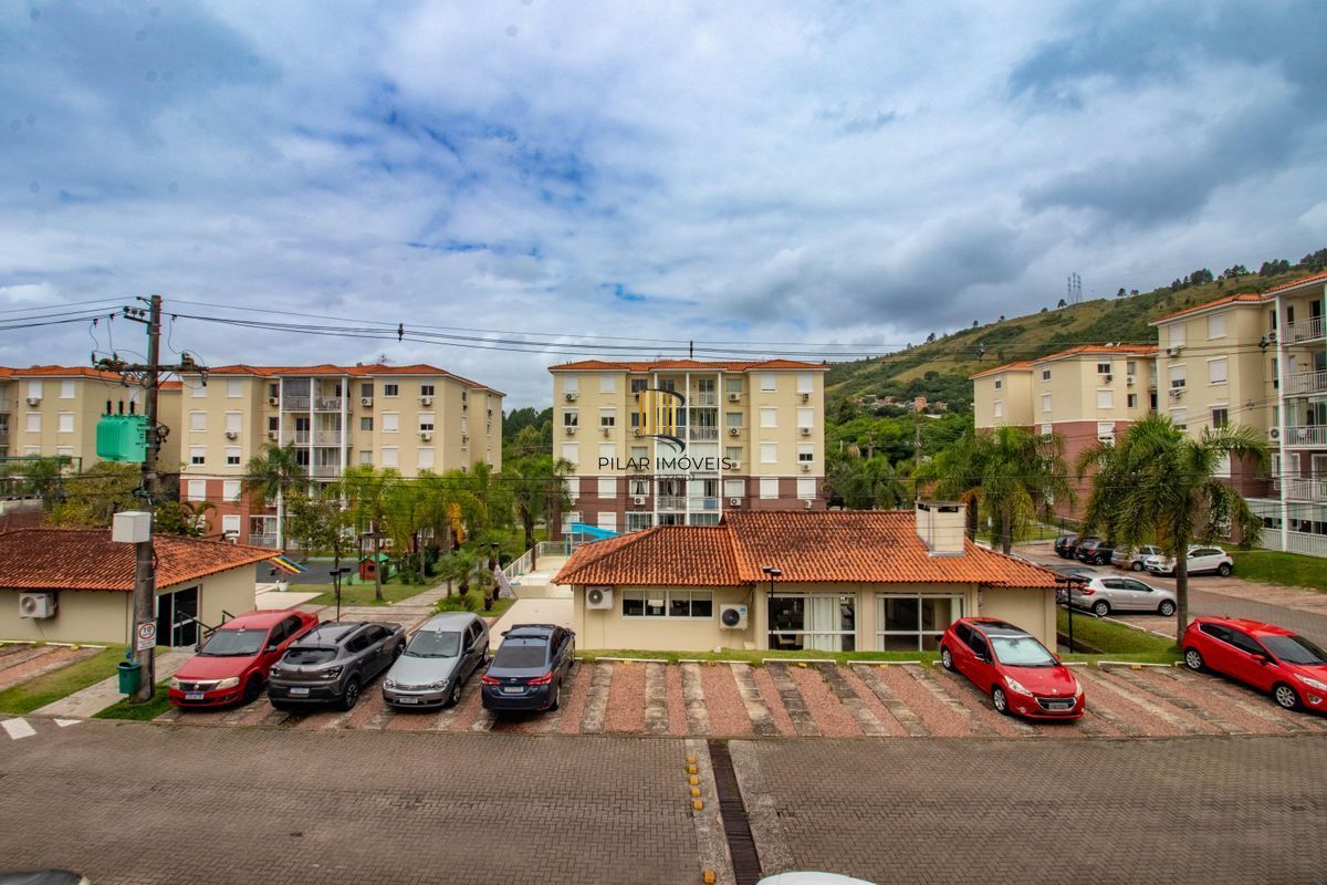 Apartamento com 67m², 3 dormitórios com vaga de garagem no bairro Morro Santana