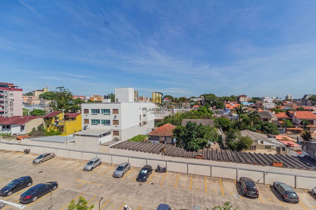 Apartamento com 2 quartos e 1 vaga de garagem no Bairro Sarandí