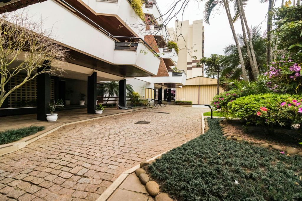 Apartamento com 4 quartos, 223m² e 2 vagas no bairro Jardim do Salso