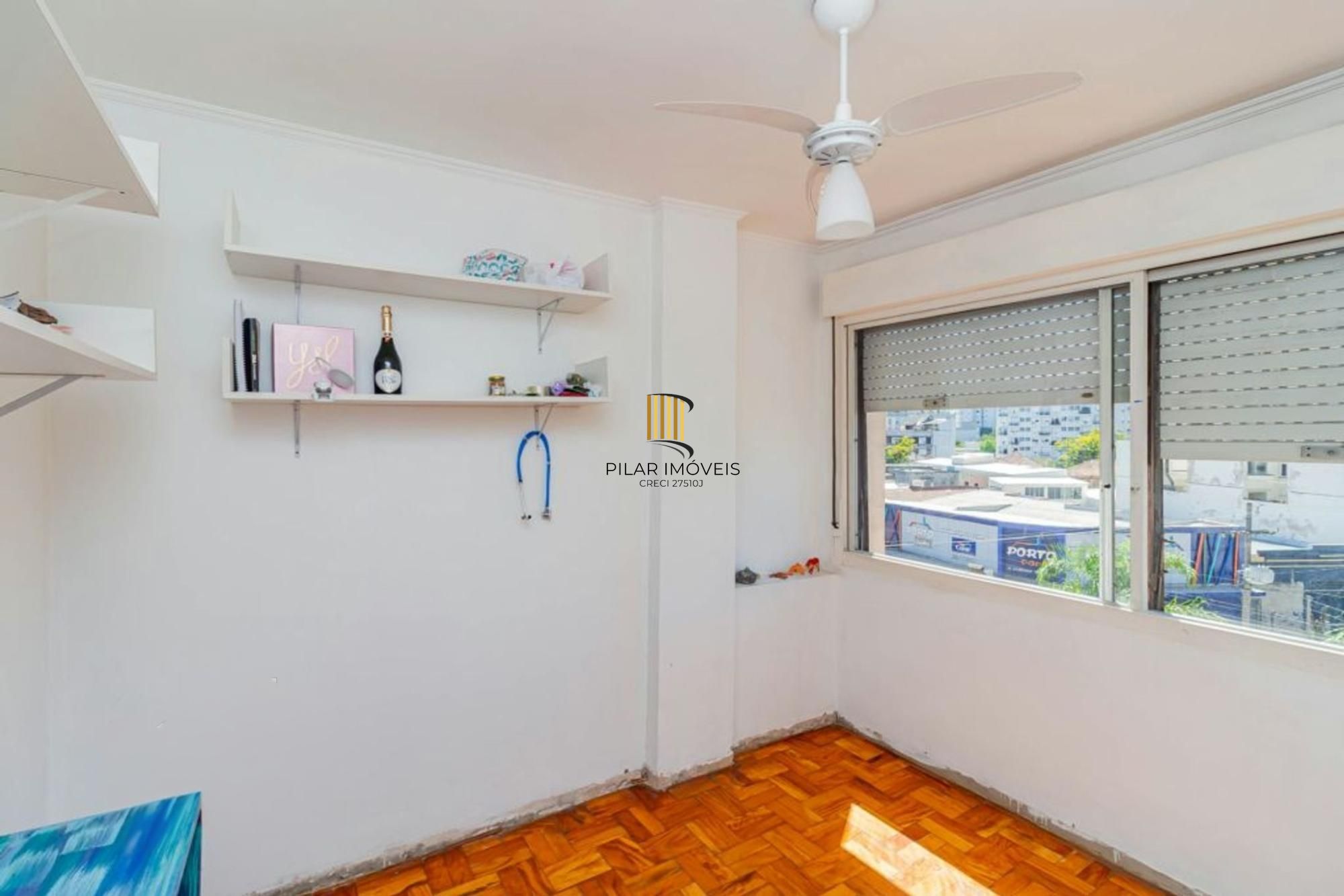 Apartamento com 2 quartos, elevador semi mobiliado no bairro Floresta.