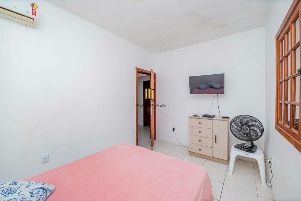 Casa com 3 quartos e 4 vagas à venda em Vila Nova