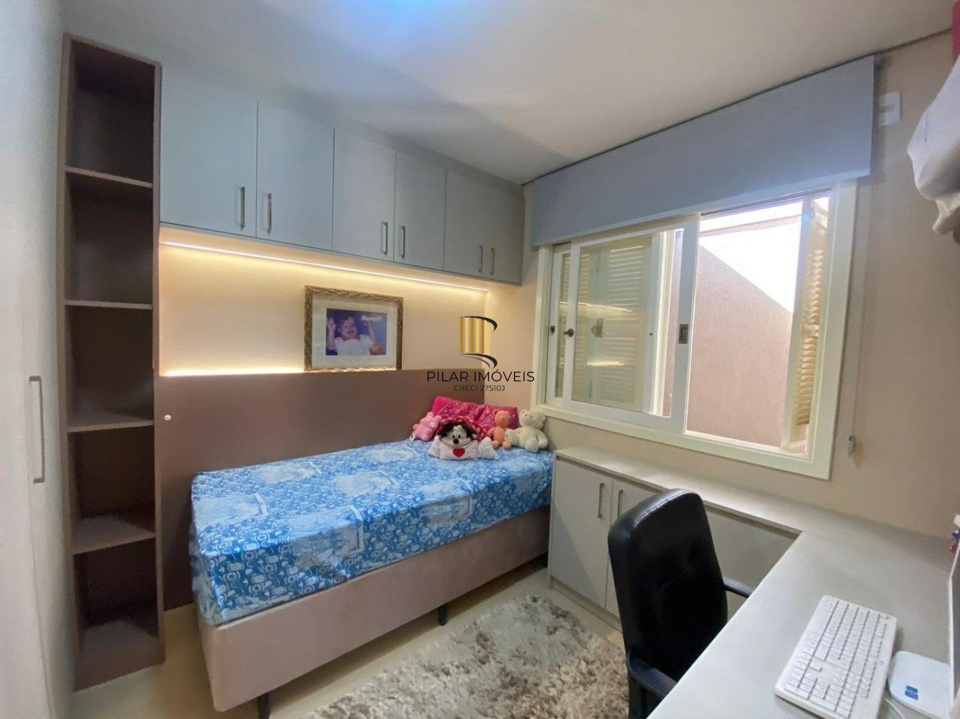 Casa de 3 quartos, 2 vagas de garagem cobertas no bairro Mato grande em Canoas.