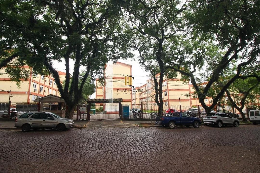 Apartamento com 2 quartos, portaria 24 horas e churrasqueira no bairro Camaquã.