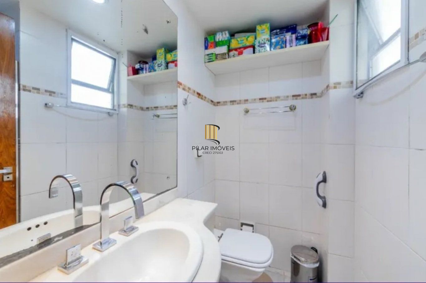 Cobertura 2 quartos, 2 vagas à venda no Petrópolis.