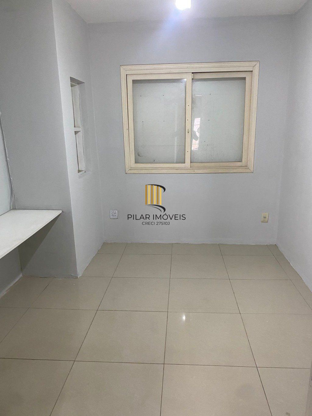 Casa com 156m², 4 dormitórios, 3 vagas no Ecoville.