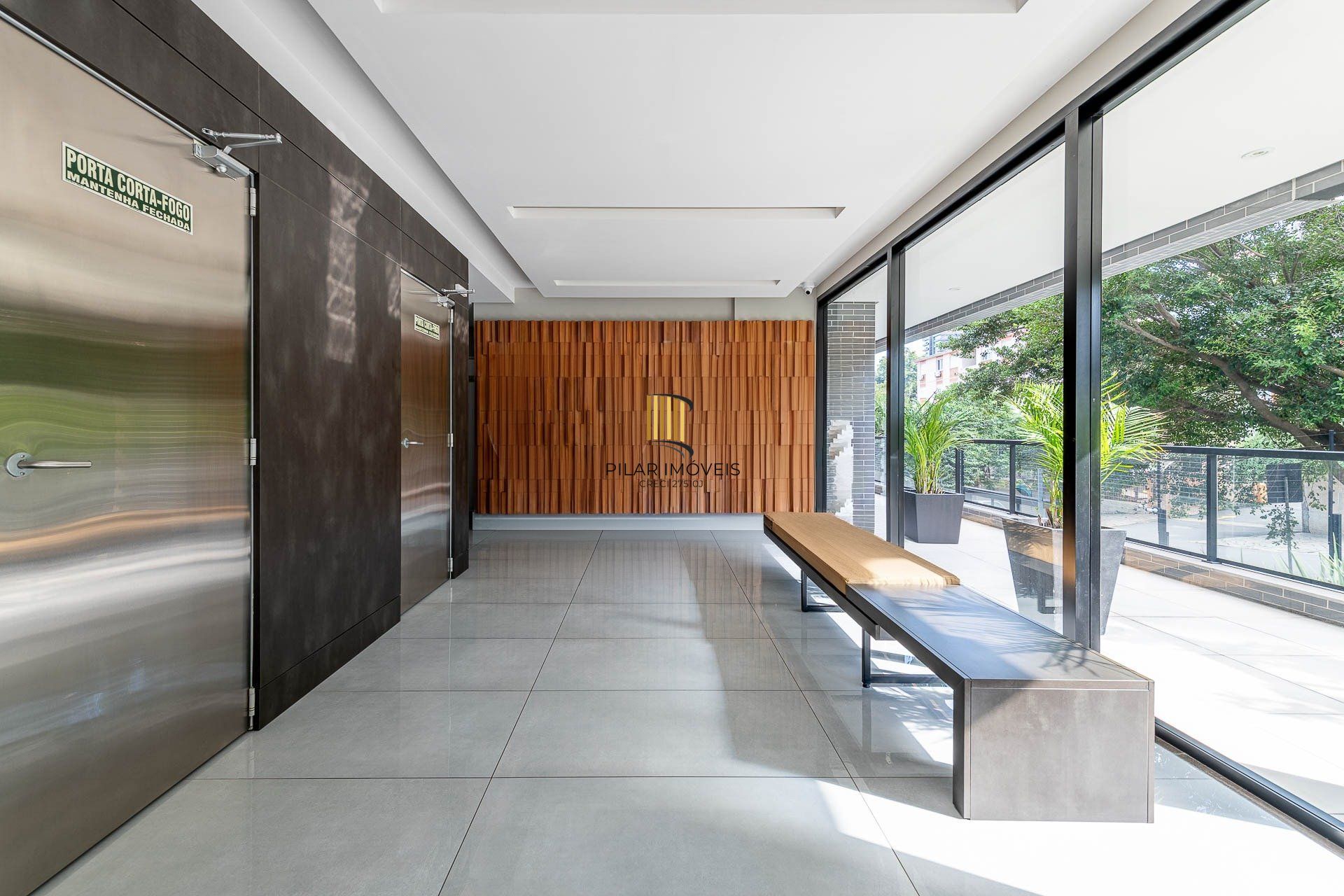 Apartamento duplex com 1 suíte, 2 vagas e elevador no Bairro Rio Branco