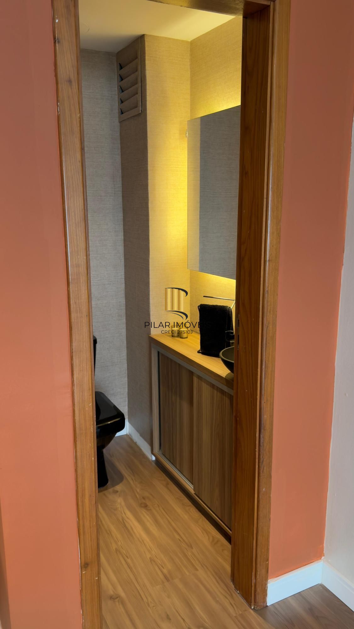 Sala comercial 27m2 Condomínio SPERB na Rua Silva Jardim Auxiliadora Porto Alegre