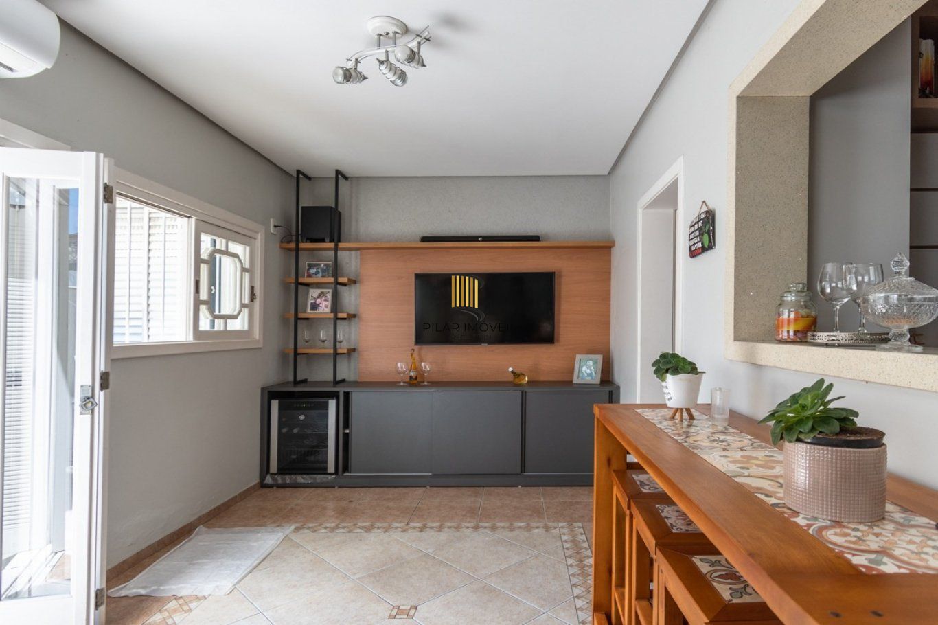 Casa Sobrado 3 dormitórios com suíte, piscina e sótão no Ecoville