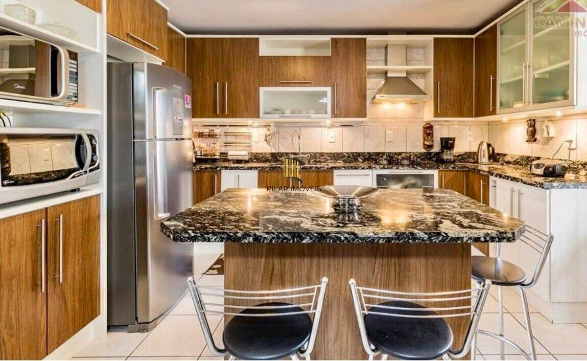 Casa com 3 quartos, 2 vagas e 266m² para vender - Jardim Planalto, Porto Alegre