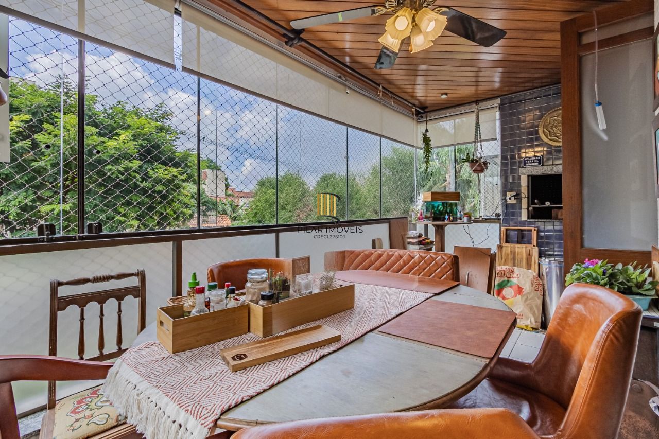 Apartamento 2 Dormitórios, Suíte, Elevador e 2 vagas no Tristeza