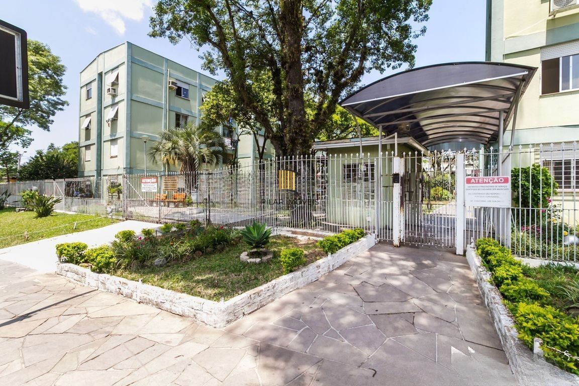 Apartamento de 2 dormitórios, semi mobiliado e 47m² no bairro Camaquã.