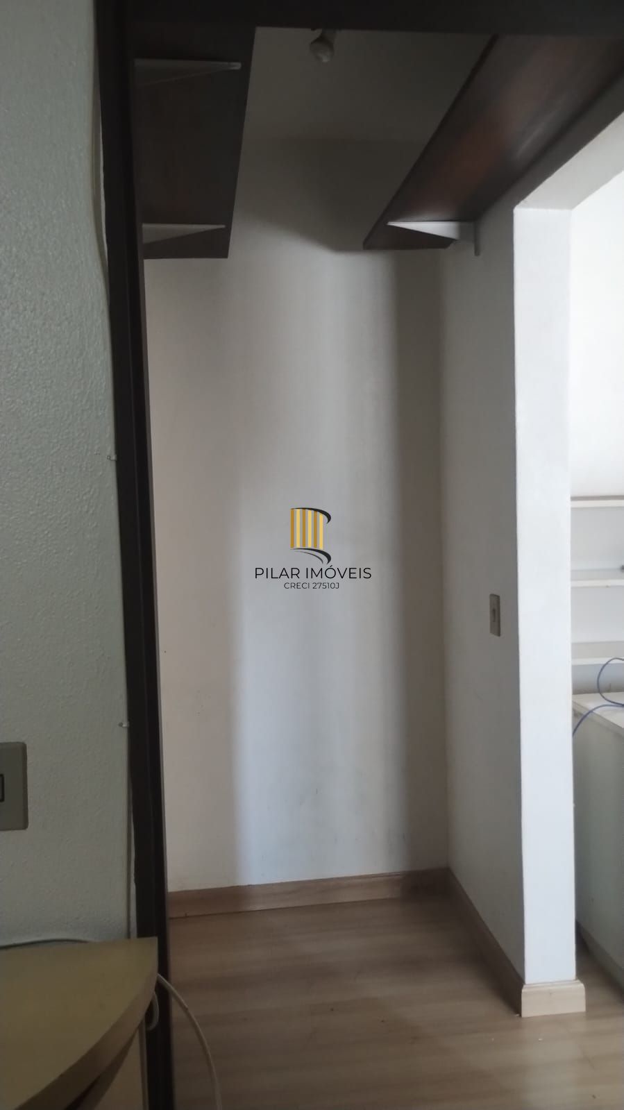 Apartamento de 1 quarto, elevador, 1 vaga coberta no bairro Partenon