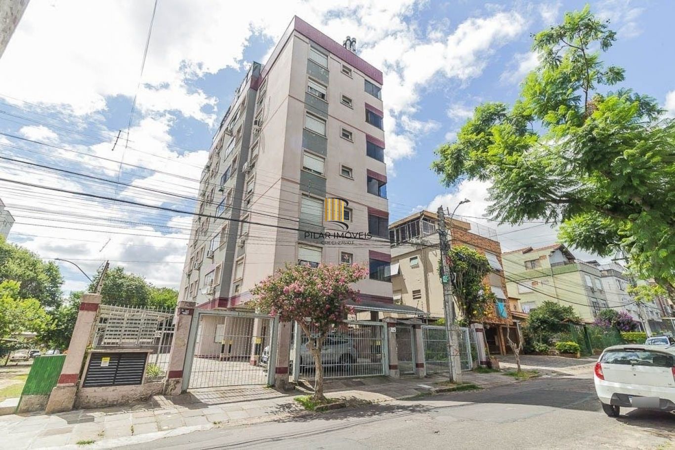 Apartamento de 75 metros privativos com 2 dormitórios no bairro Sarandi