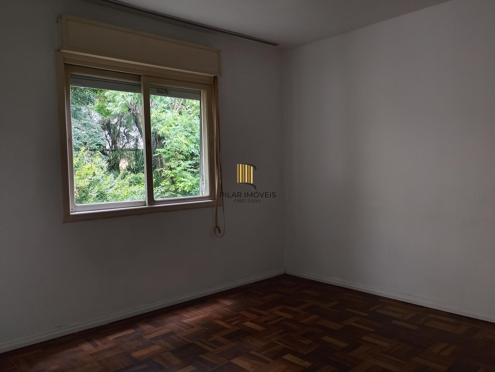 Apartamento à venda com 2 Dormitórios vaga no bairro Petropolis