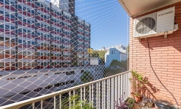 Apartamento com 3 quartos,1 suíte, elevador na independência.