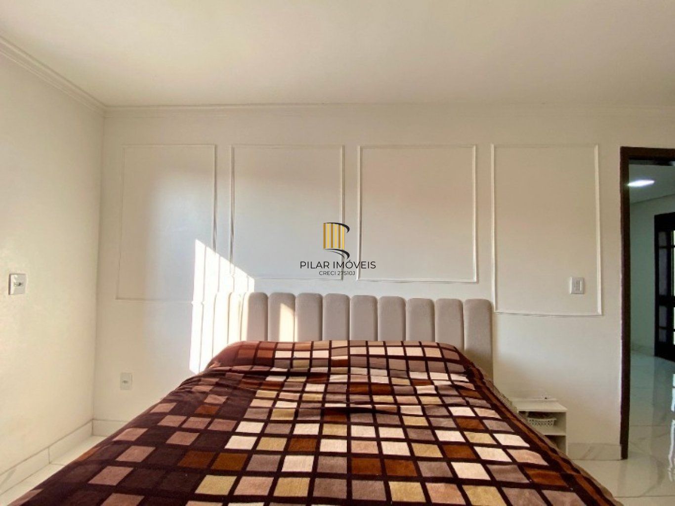 Casa com 3 Dormiórios, 2 vagas de garagem no bairro Harmonia em  Canoas.