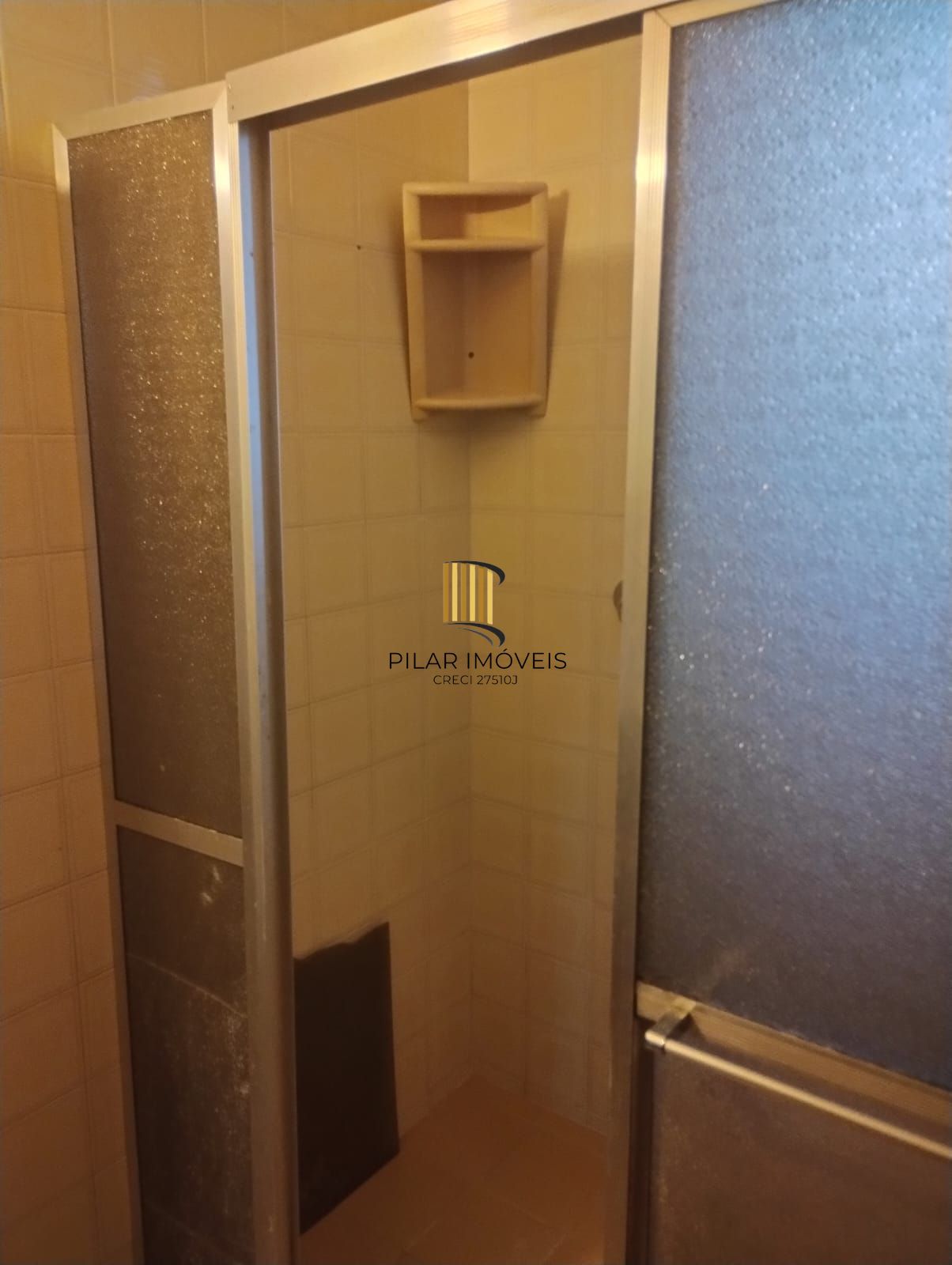 Apartamento de 1 quarto, elevador, 1 vaga coberta no bairro Partenon