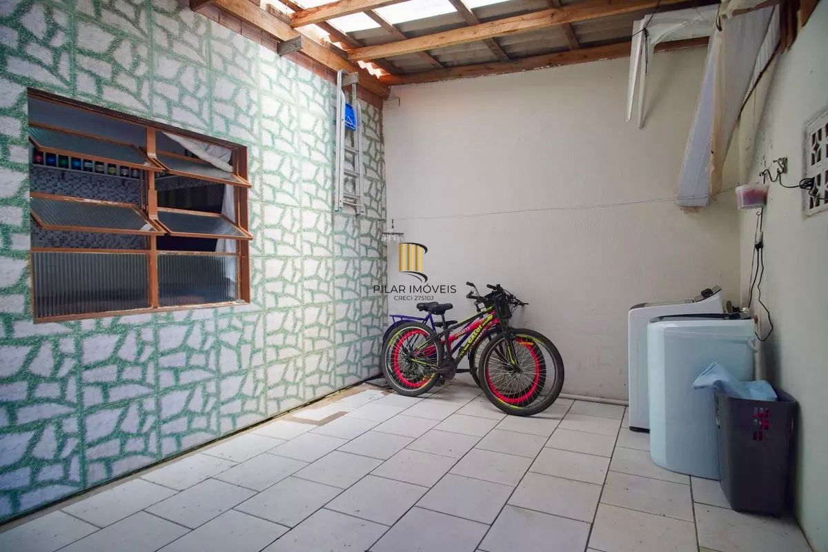 Casa à venda com 137m², 2 quartos, 2 banheiros e 2 vagas Vicentina São Leopoldo